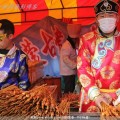实拍:庙会变成烤串的海洋 京城庙会美食系列照