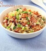 香喷喷的五花肉芥菜饭