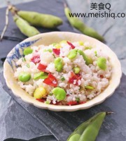 培根蚕豆炒米饭