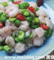 白绿相间翡翠虾仁