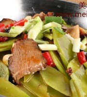 美味佳肴干锅莴笋腊肉