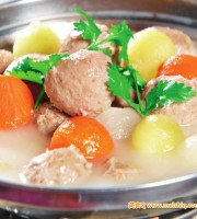 懒厨娘最爱的浓汤 萝卜牛肉丸