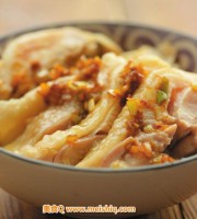 广东白切鸡的家常做法和蘸料配方