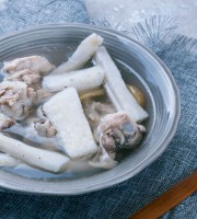 给你送去温暖的山药排骨浓汤