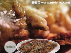 传统风味名菜西湖醋鱼