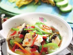 川味丝瓜滑：家常风味菜肴