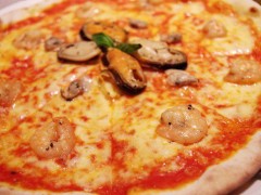 意大利海鲜披萨