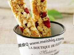 这货比切糕好吃：五谷坚果能量棒