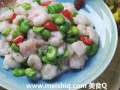 白绿相间翡翠虾仁