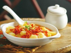 咸鲜香辣剁椒蒸土豆做法