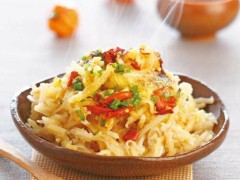 葱辣香洋芋擦擦：天然绿色食品