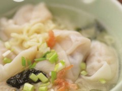 广州人最爱吃的鲜虾云吞面