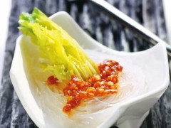 开胃又快手剁椒粉丝娃娃菜