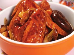 健康好滋味的香菇啤酒鸡翅