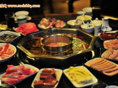 重庆麻辣火锅底料和配菜