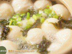 冬季滋补潮汕鱼丸紫菜煲