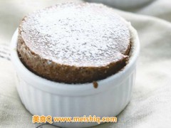 入口即化的巧克力舒芙蕾