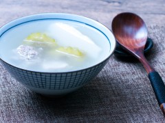 药补靓汤淮山苦瓜排骨汤