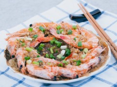 招待宾客的高配菜