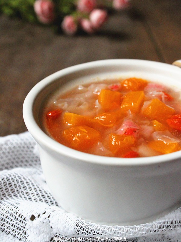 过年别总吃肉:十分钟速成银耳水果羹