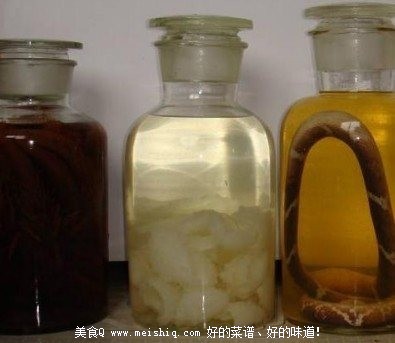 寒冬喝药酒养少精患者喝药酒可以生精