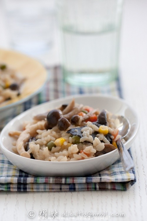 20分钟的营养快晚餐--杂烩蘑菇炖饭