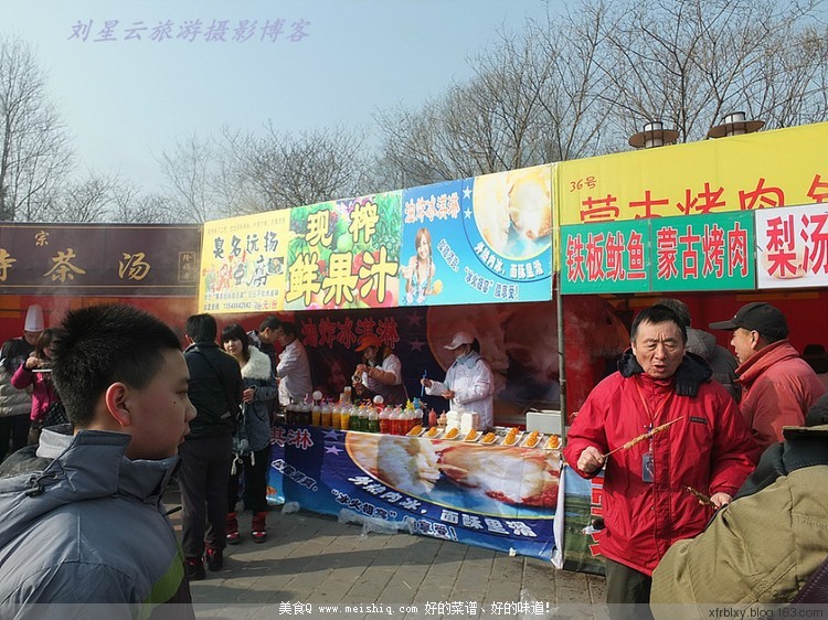 实拍:庙会变成烤串的海洋京城庙会美食系列照