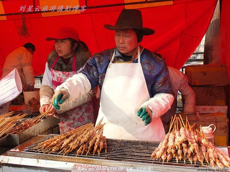实拍:庙会变成烤串的海洋京城庙会美食系列照