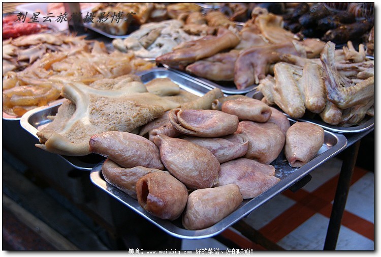 五花八门香辣醇厚的贵阳合群路小吃