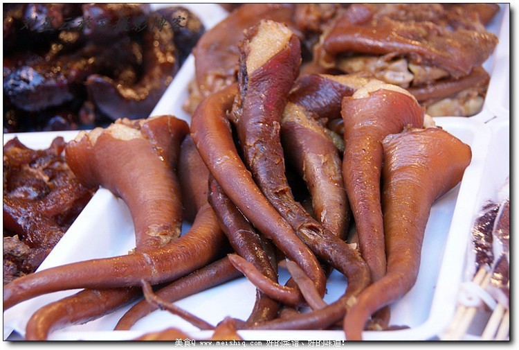 五花八门香辣醇厚的贵阳合群路小吃