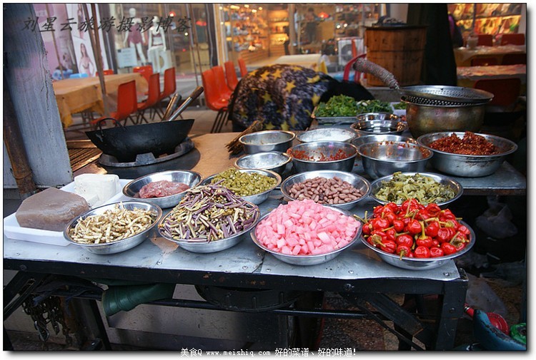 五花八门香辣醇厚的贵阳合群路小吃