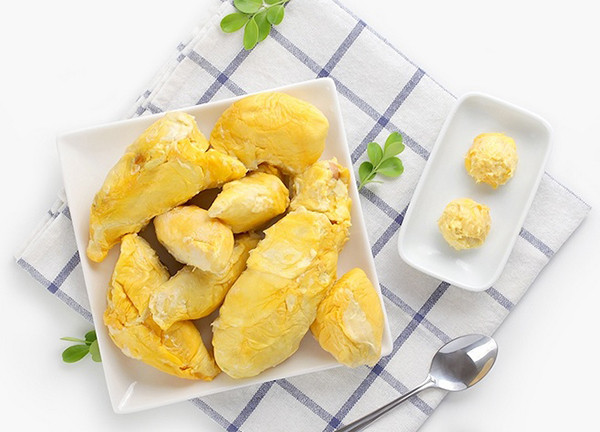 辟谣：榴莲牛奶同吃不会猝死