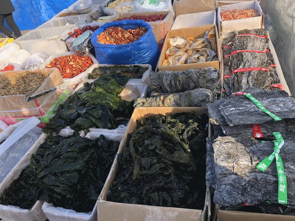 东北的年味有多浓，赶一次大集就懂了。