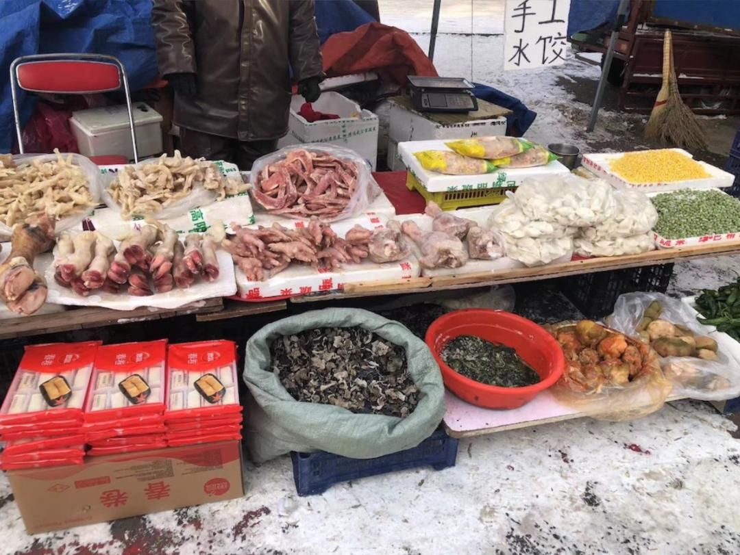 东北的年味有多浓，赶一次大集就懂了。