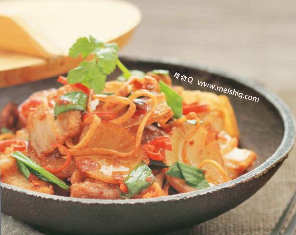 干锅油豆腐土豆片做法